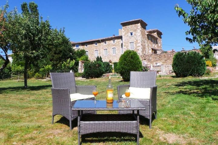 Gite Du Chateau Eclassan المظهر الخارجي الصورة
